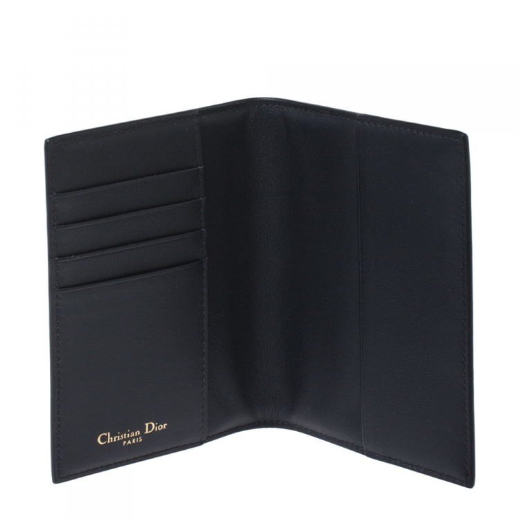 Passport holder outlet dior