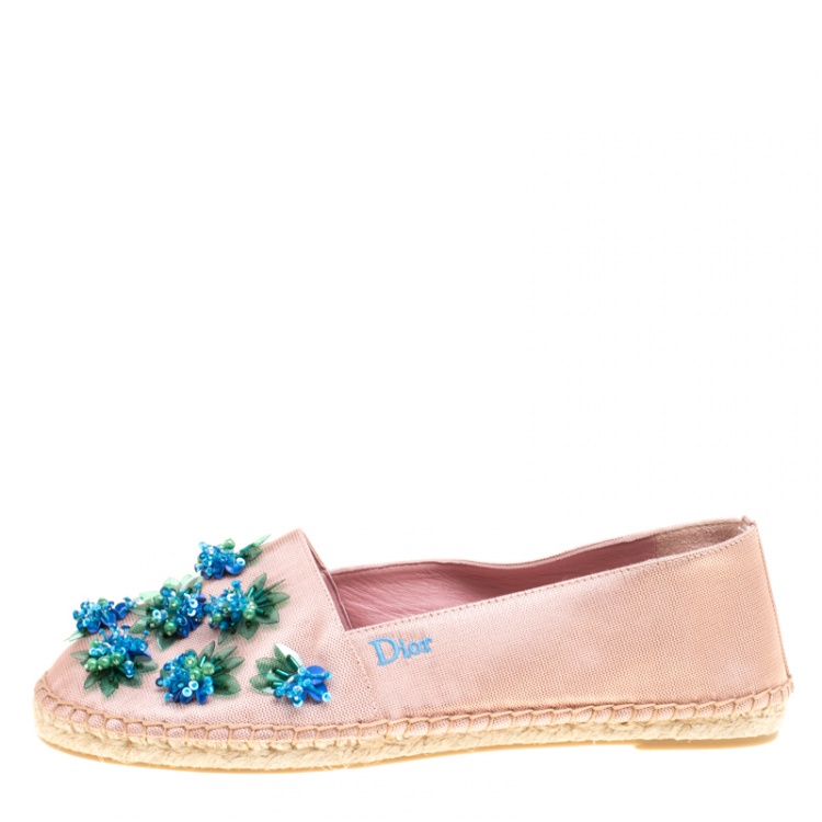 مملوكة مسبقًا Dior Crepè Pink Floral Embellished Canvas Espadrille Loafers Size 38