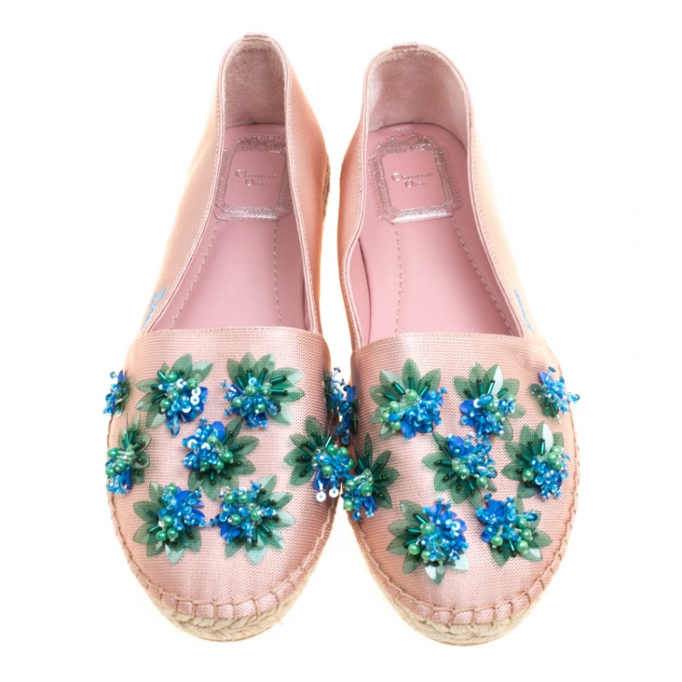مملو�كة مسبقًا Dior Crepè Pink Floral Embellished Canvas Espadrille Loafers Size 38