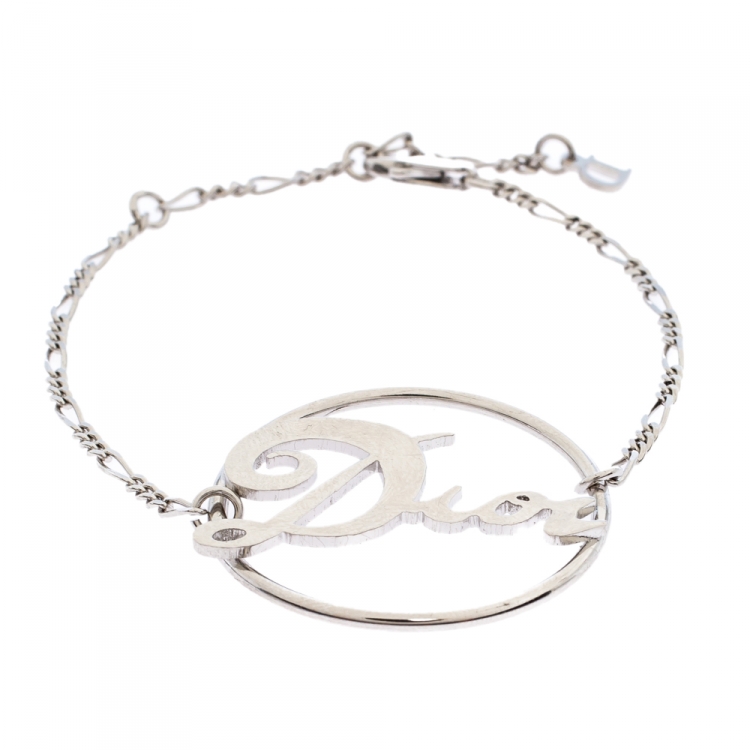 Pre Owned Dior Silver Tone Circle Logo Pendant Chain Bracelet