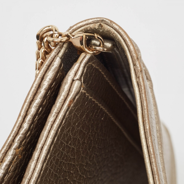 مملوكة مسبقًا Dior Gold Leather Diorama Wallet on Chain