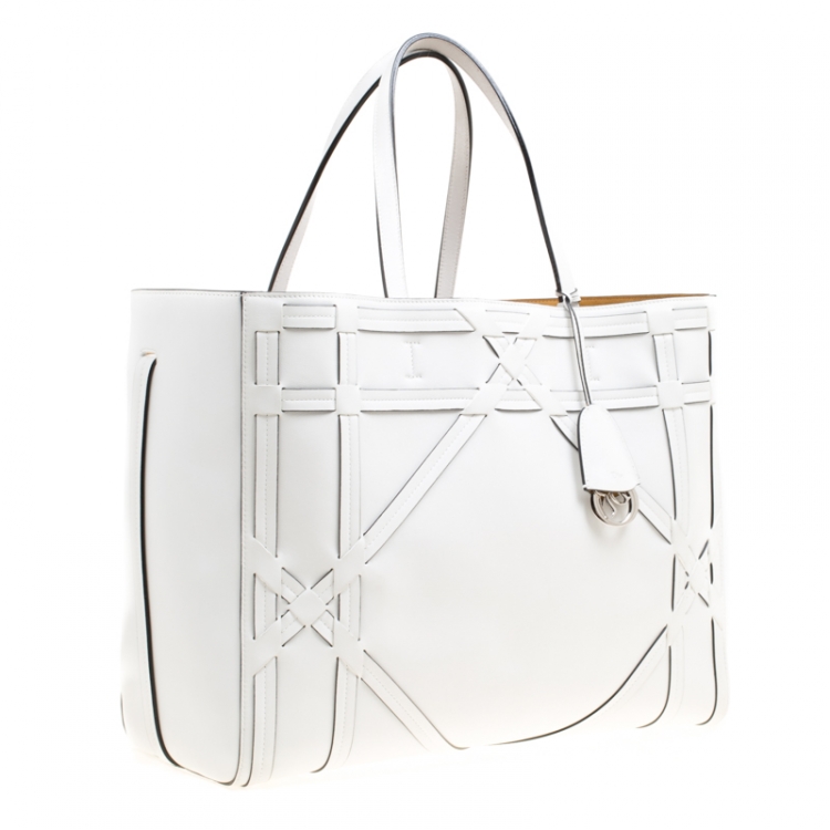 Pre Owned Dior White Cannage Detail Leather Shopper Tote with Pouch 