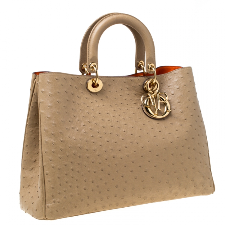 مملوكة مسبقًا Dior Beige Ostrich Large Diorissimo Tote