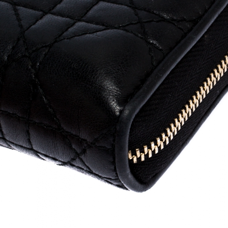 مملوكة مسبقًا Dior Black Quilted Leather Lady Dior Multi Card Holder