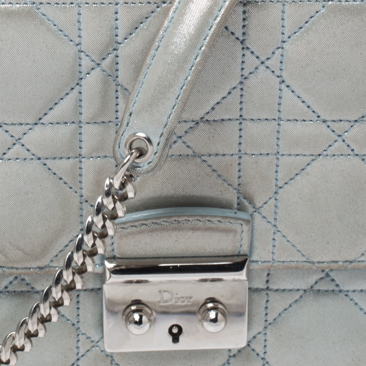 مملوكة مسبقًا Dior Light Blue Cannage Shimmering Leather Miss Dior Promenade Pouch