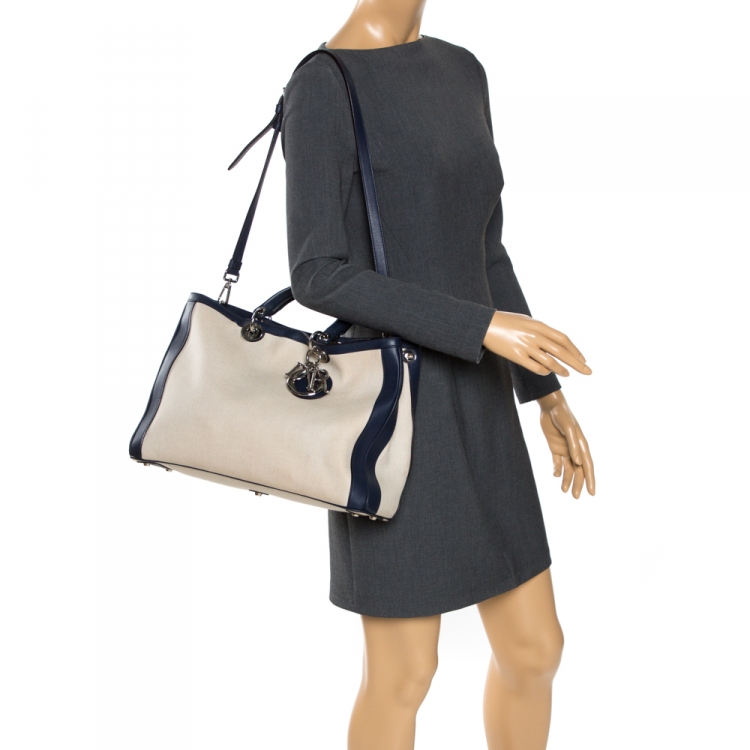مملوكة مسبقًا Dior Cream/Blue Canvas and Leather Large Diorissimo Shopper Tote