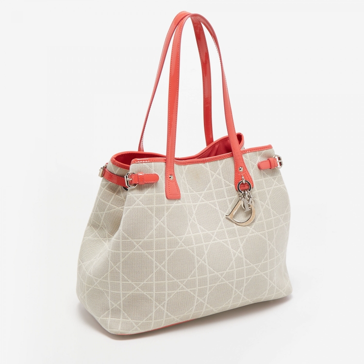 Pre Owned Dior Coral Pink/Beige Cannage Canvas and Patent Leather Medium Panarea Shopper Tote