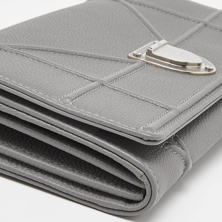 Pre Owned Dior Grey Leather Diorama Wallet on Chain