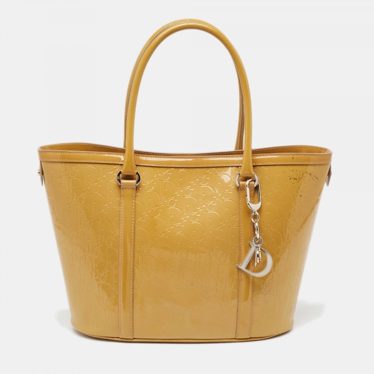 Pre Owned Dior Oblique Embossed Patent Leather Shopper Tote