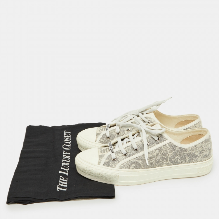 Pre Owned Dior Grey/White Canvas and Rubber Walk'n'Dior Low Top Sneakers Size 40