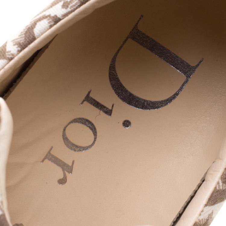 Pre Owned Dior Cream Leather and Floral Embroidered Canvas Lace Up Sneakers Size 40.5