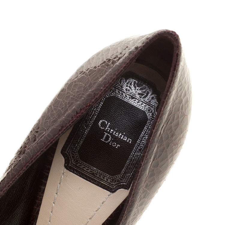 Pre Owned Dior Bordeaux Crackled Patent Leather Pointed Toe Pumps Size 38