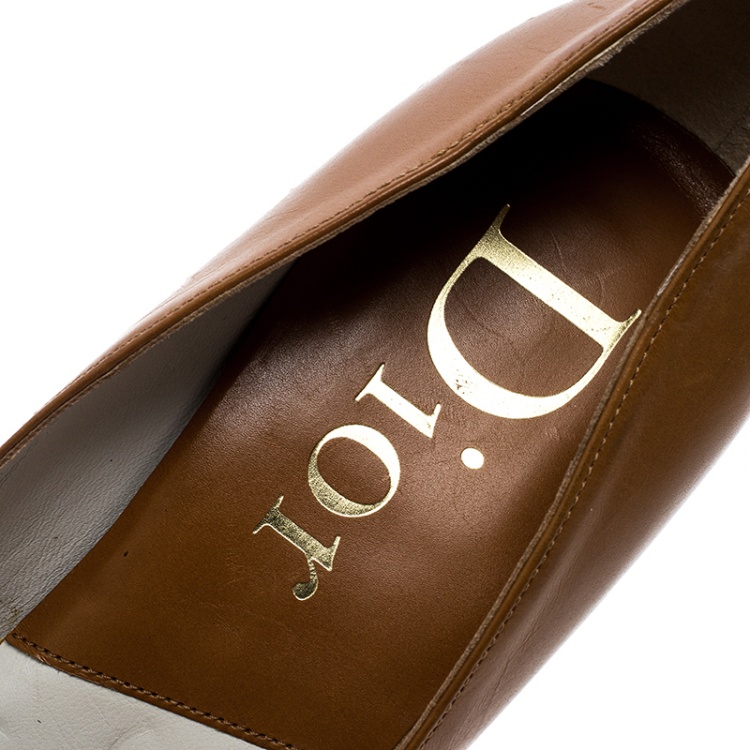 Pre Owned Dior Brown Leather Pointed Toe Pumps Size 39