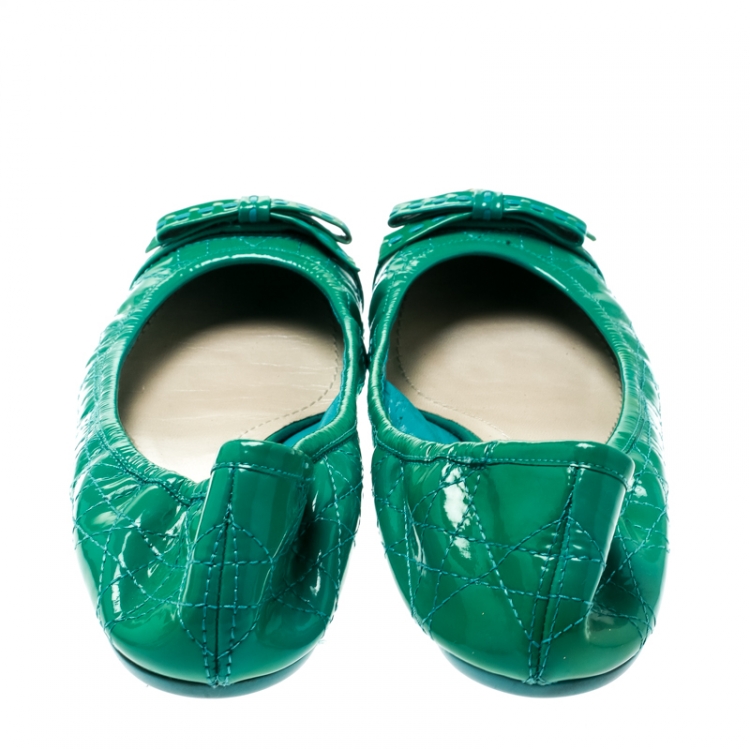 Pre Owned Dior Green Cannage Leather Icon Metal Cap Toe Bow Scrunch Ballet Flats Size 38.5