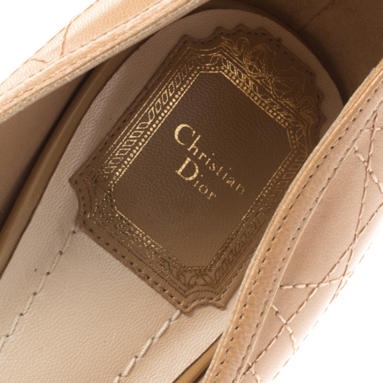 Pre Owned Dior Beige Quilted Leather Buckle Detail Pointed Toe Pumps Size 40