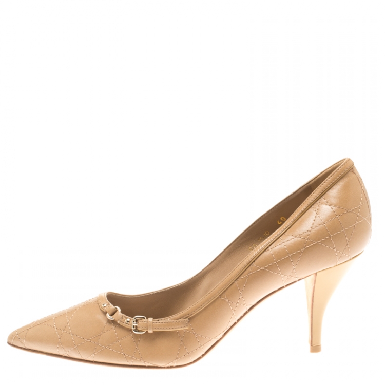 Pre Owned Dior Beige Quilted Leather Buckle Detail Pointed Toe Pumps Size 40