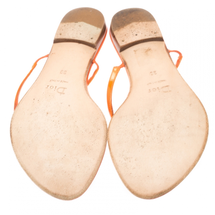 Pre Owned Dior Orange Patent Leather Logo Detail Thong Flat Sandals Size 39