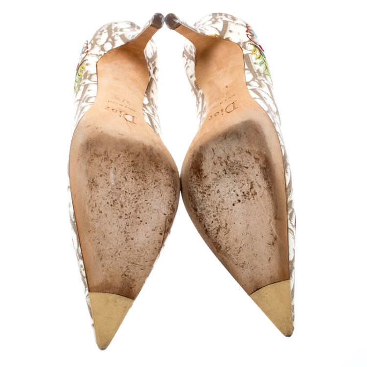 Pre Owned Dior Beige Diorissimo Fabric Embroidered Pointed Toe Pumps Size 37.5