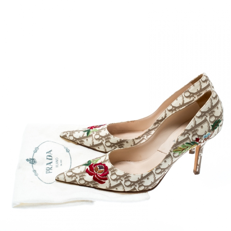 Pre Owned Dior Beige Diorissimo Fabric Embroidered Pointed Toe Pumps Size 37.5