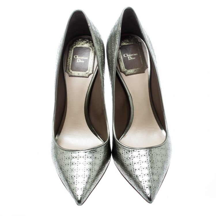 Pre Owned  Dior Metallic Silver Cannage Leather Cherie Pointed Toe Pumps Size 34.5