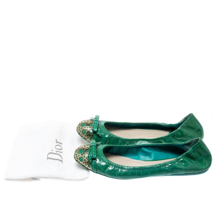 Pre Owned Dior Green Patent Cannage Leather Icon Metal Cap Toe Bow Scrunch Ballet Flats Size 38.5