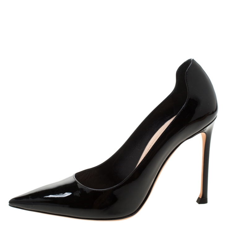 مملوكة مسبقًا Dior Black Patent Leather Pointed Toe Pumps Size 38
