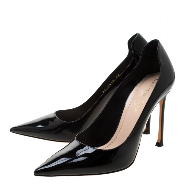 مملوكة مسبقًا Dior Black Patent Leather Pointed Toe Pumps Size 38