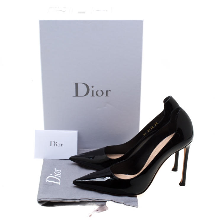 مملوكة مسبقًا Dior Black Patent Leather Pointed Toe Pumps Size 38