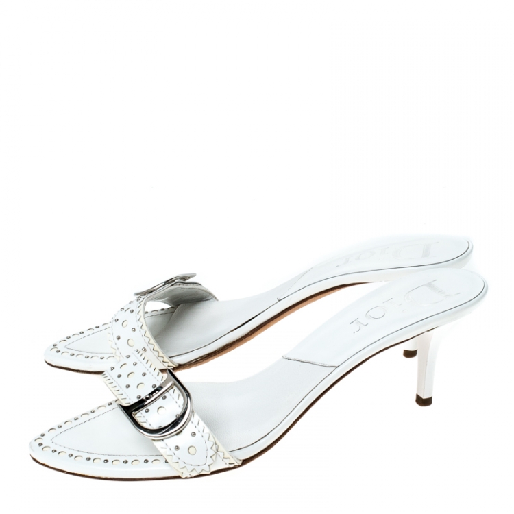 مملوكة مسبقًا Dior White Leather Embellished Open Toe Sandals Size 39