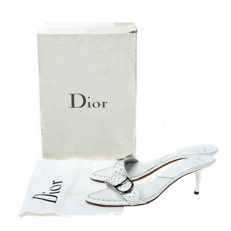 مملوكة مسبقًا Dior White Leather Embellished Open Toe Sandals Size 39