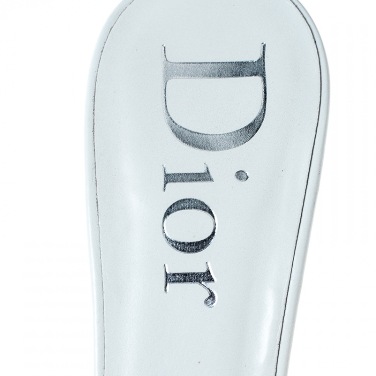 مملوكة مسبقًا Dior White Leather Embellished Open Toe Sandals Size 39
