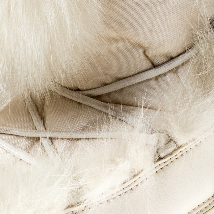 Pre Owned Dior White Leather and Fur Lace Up Snow Boots Size 35