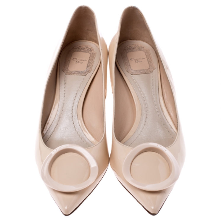 Pre Owned Dior Beige Patent Leather Logo Embellished Block Heel Pumps Size 39.5