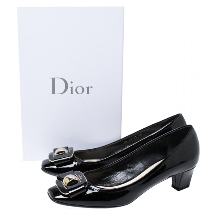 مملوكة مسبقًا Dior Black Patent Leather Bow Block Heel Square Toe Pumps Size 40