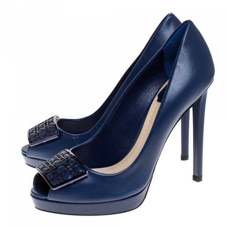 مملوكة مسبقًا Dior Blue Leather Cannage Plaque Peep Toe Platform Pumps Size 36