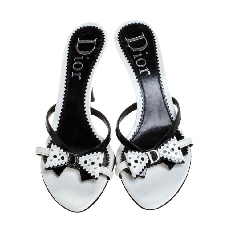 Pre Owned Christian Dior White/Black Leather And Patent Studded Logo Bow Slides Size 39
