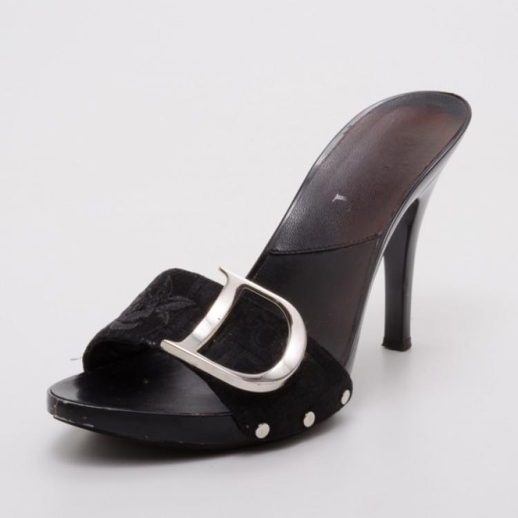 Pre Owned Dior Black Embroidered Slides Size 38