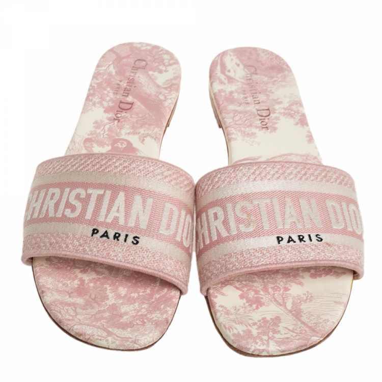 Pre Owned Dior Light Pink Fabric Dway Logo Embroidered Flat Slides Size 39