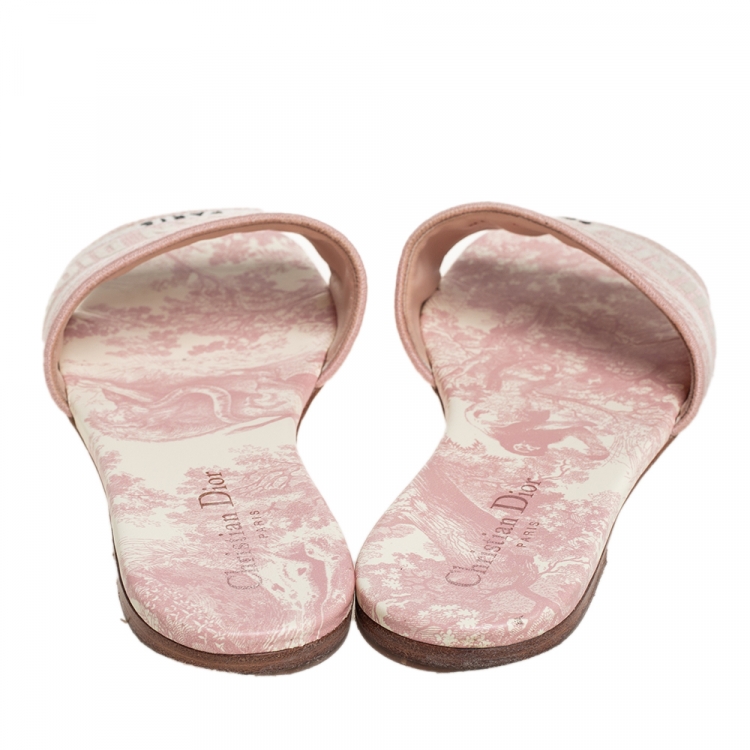 Pre Owned Dior Light Pink Fabric Dway Logo Embroidered Flat Slides Size 39