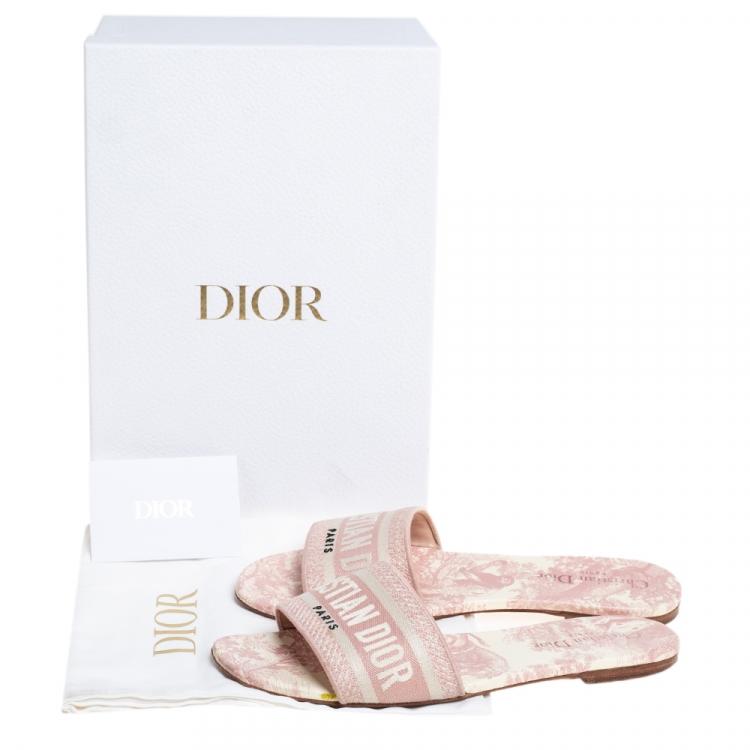 Pre Owned Dior Light Pink Fabric Dway Logo Embroidered Flat Slides Size 39