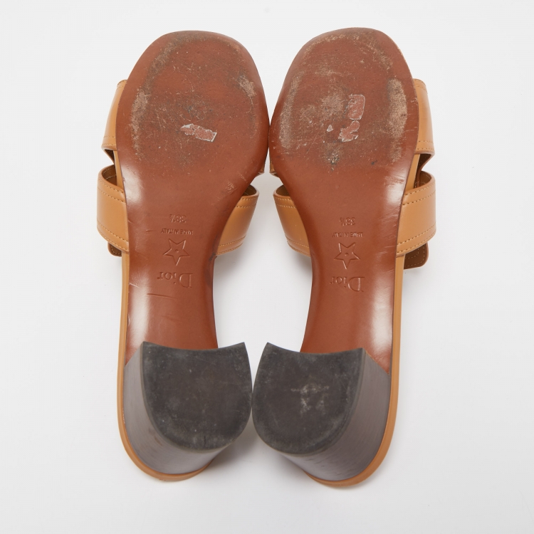 Pre Owned Dior Brown Leather 30 Montaigne Slides Size 38.5