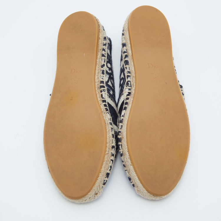 Pre Owned Dior Dark Blue/Beige Oblique Embroidered Canvas Granville Espadrille Flats Size 39