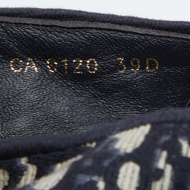 Pre Owned Dior Dark Blue/Beige Oblique Embroidered Canvas Granville Espadrille Flats Size 39