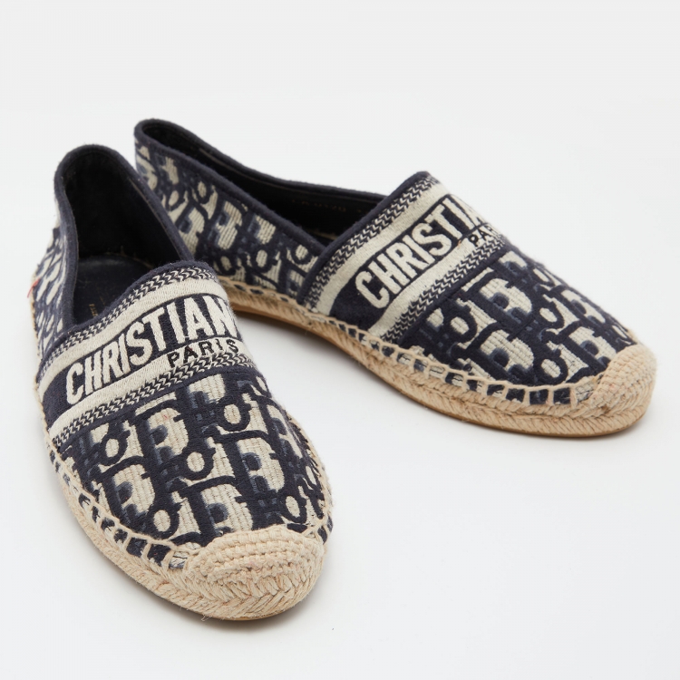 Pre Owned Dior Dark Blue/Beige Oblique Embroidered Canvas Granville Espadrille Flats Size 39