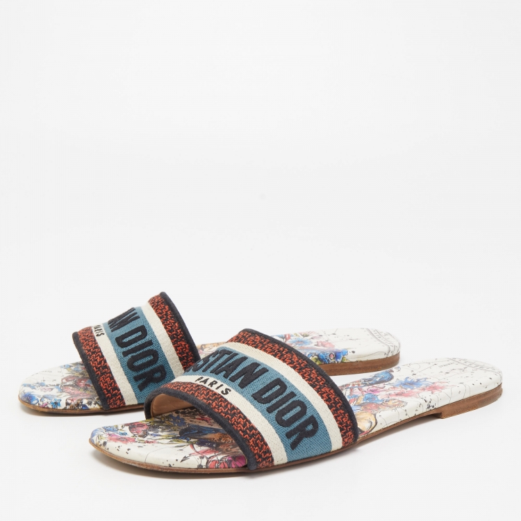 مملوكة مسبقًا Dior Tricolor Logo Embroidered Canvas Dway Flat Slides Size 38.5