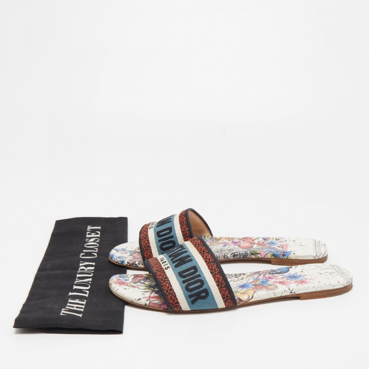 مملوكة مسبقًا Dior Tricolor Logo Embroidered Canvas Dway Flat Slides Size 38.5