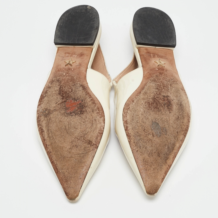 مملوكة مسبقًا Dior Cream Patent Jadior Slingback Flats Sandals Size 36