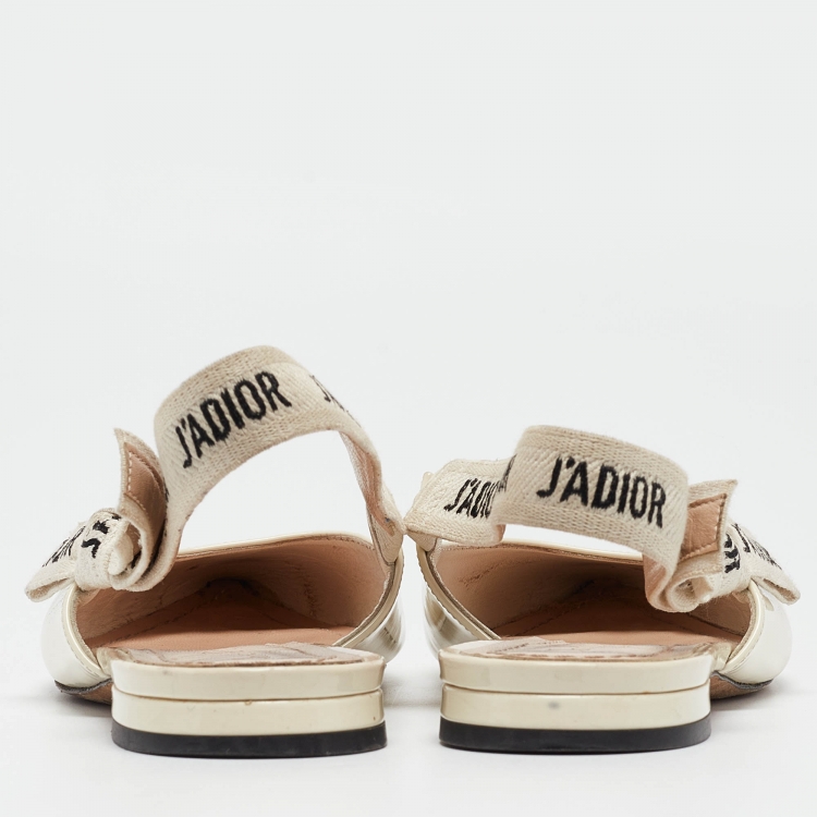 مملوكة مسبقًا Dior Cream Patent Jadior Slingback Flats Sandals Size 36