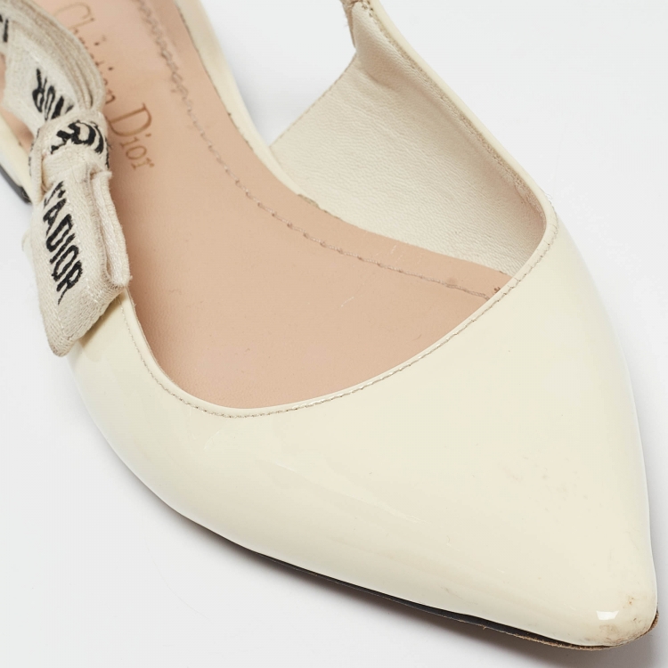 مملوكة مسبقًا Dior Cream Patent Jadior Slingback Flats Sandals Size 36