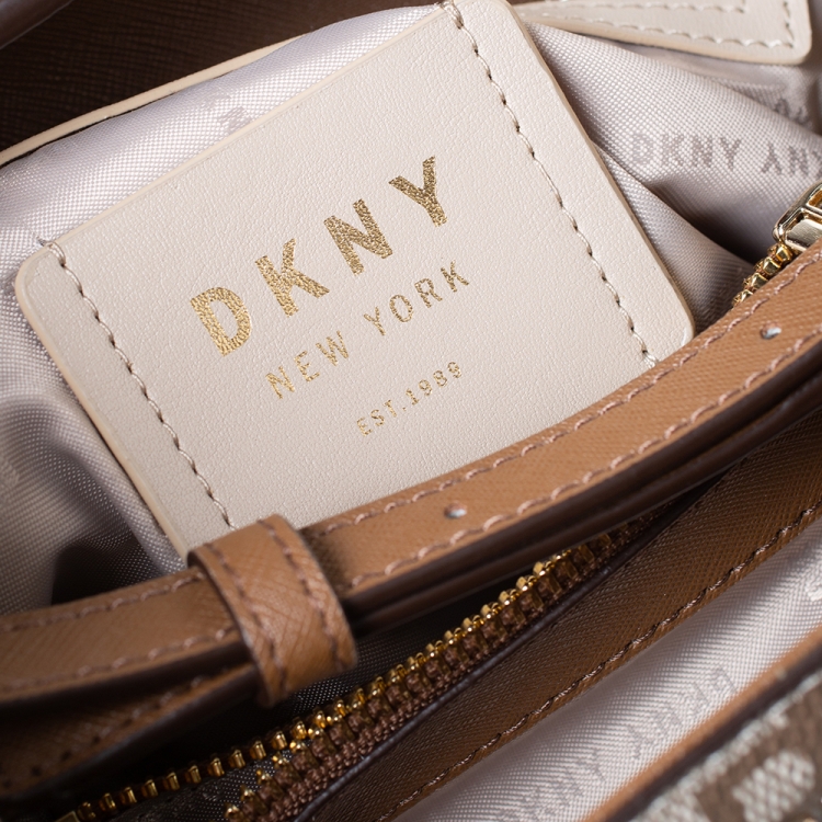 Pre Owned Dkny Brown/Beige Signature Coated Canvas and Leather Bryant Bucket Bag
